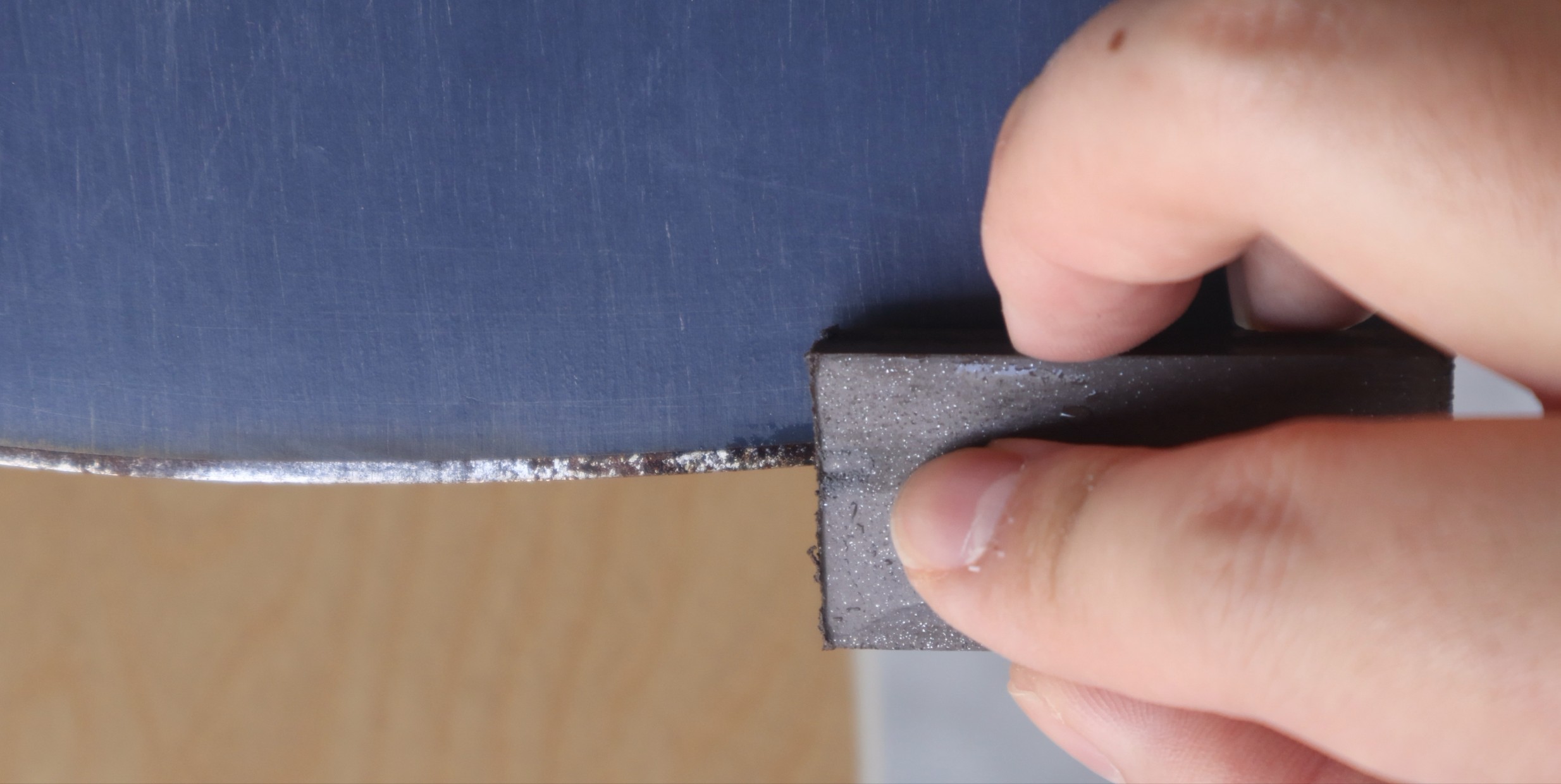 Remove rust with gummy stone